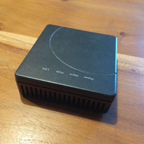Optical Fiber Box like new with power supply, fiber and router intermediary