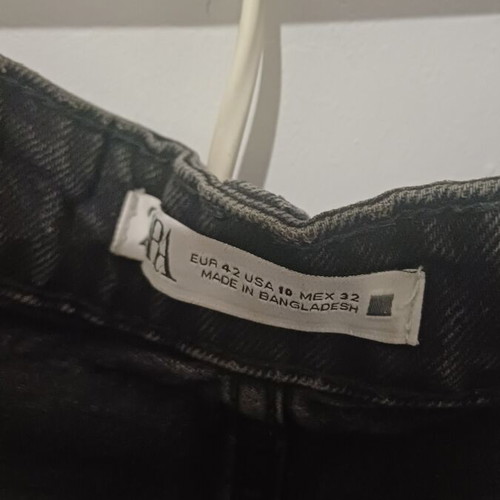 Zara black shorts, size XL