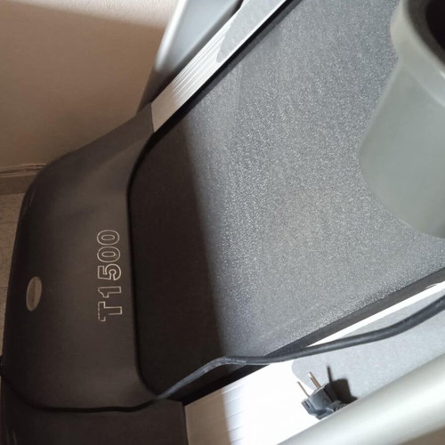 Treadmill like new, sturdy with multiple speed options