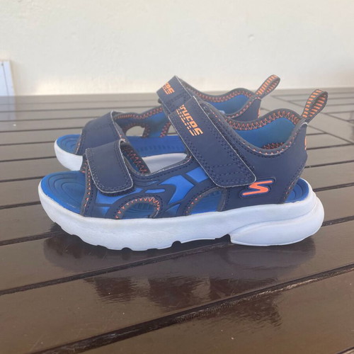 Skechers Razor Splash sandals like new, size 28, dark blue
