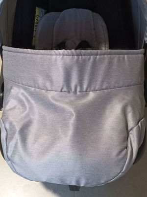 Bobostello Mars Baby Car Seat 0-13kg like new with stroller adapters