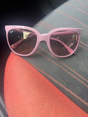 Ray-Ban RB4126 Cats 1000 738/3E sunglasses used, pink