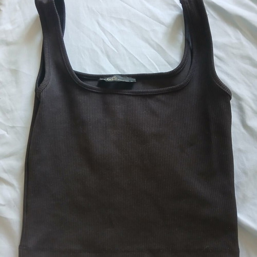 Lot of 4 summer crop tops and tank tops used, size S/M