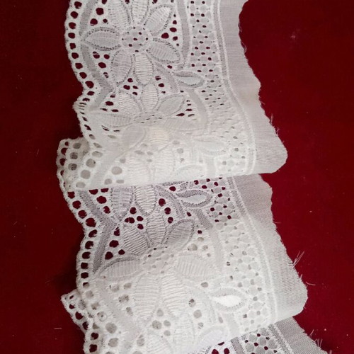White lace new 7 meters x0.10 for sheets and decorations