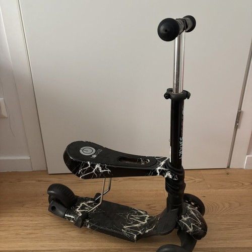 2-in-1 children's scooter