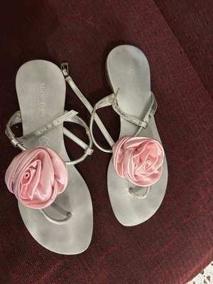 Branded sandals size 37 like new, white and pink