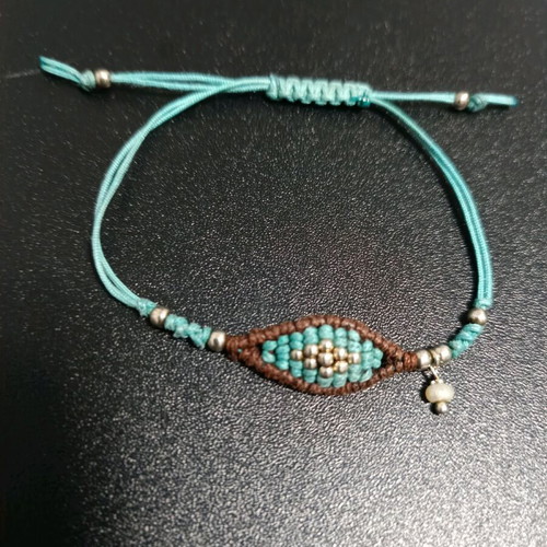 Macrame handmade bracelet Gregio like new, turquoise