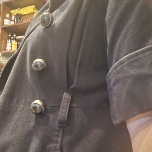 Mango castor coat used with short sleeves and cross button closure