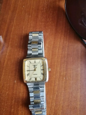 Longines Quartz Ferrari ρολόι δεν δουλεύει