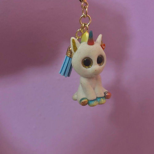 Unicorn keychain in like new condition