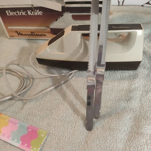 Vintage Moulinex 382 electric kitchen knife used, with original box