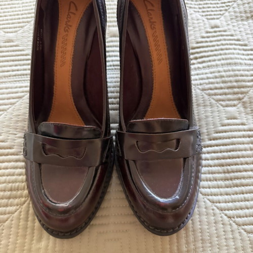 Clarks women's pumps new, size EU 39, burgundy