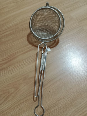 Kitchen tool deep fry strainer like new