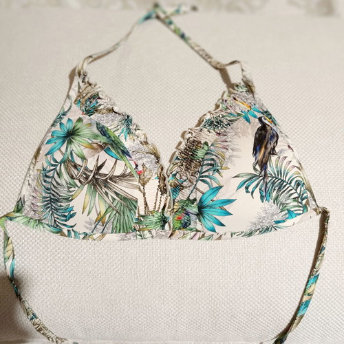 Calzedonia Copacabana bikini top like new, tropical print, size 75B