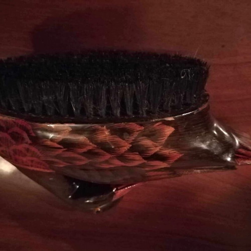 Clothing brush old from China in duck shape