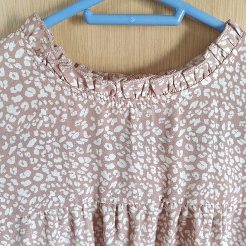Shein pink top with ruffles on sleeves size L new