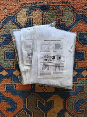 Magnetic Mesh Screens 150x200cm New, Pack of 2