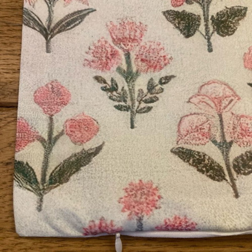 Set of 2 new sofa pillowcases with pink flower pattern 40x40cm