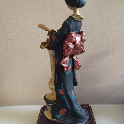 Vintage Italian Geisha Figurine El.a.N, like new, 33cm