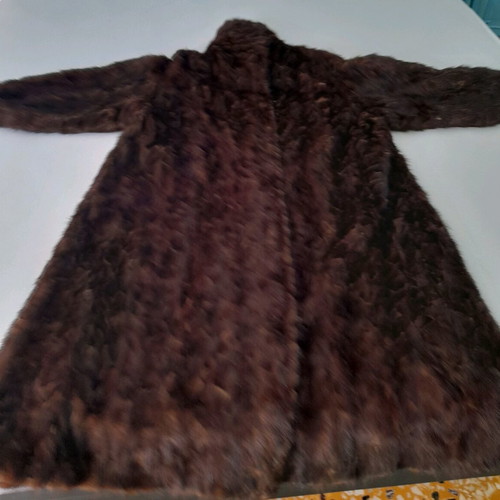 NEW PRICE!! Mink fur (coat), 460 € (negotiable).