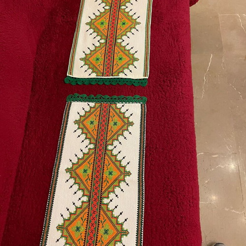 Handmade embroidery new, set of 2 pieces 50x30