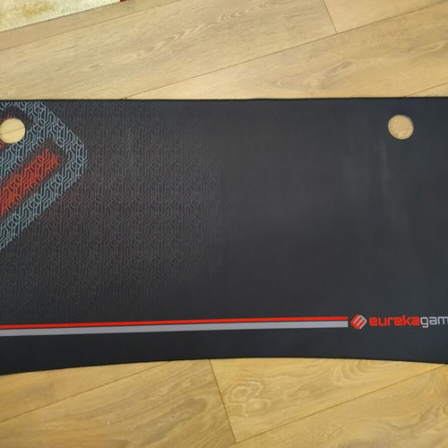 Mouse pad για ολόκληρο γραφείο σαν καινούργιο