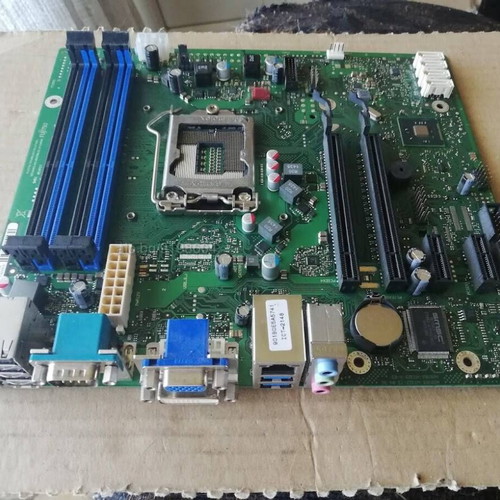 Fujitsu P520 D3220-A12 GS 2 REV:1.0 motherboard like new, Socket LGA1150
