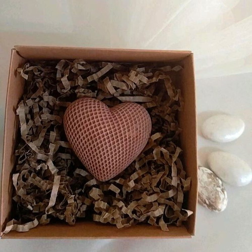 Handmade bombonieres in kraft box with ceramic magnet made to order