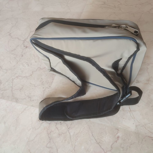 Sling bag crossbody gray, like new, 32x28x10 cm