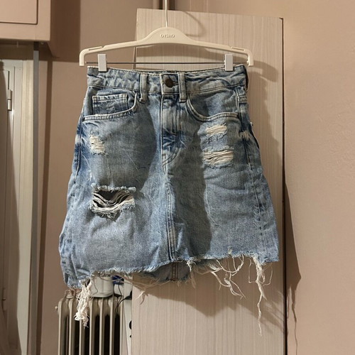 Bershka denim skirt used, size XXS, blue turquoise