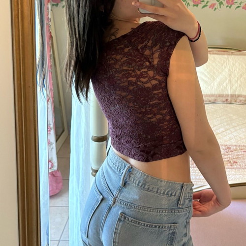 Attrattivo top burgundy like new with back transparency