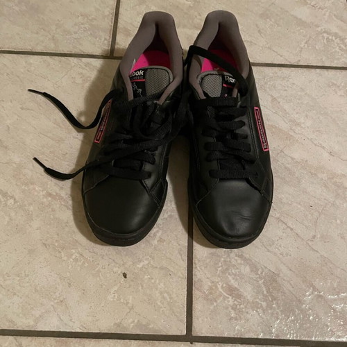 Reebok women's athletic shoes like new, black and pink, size 37