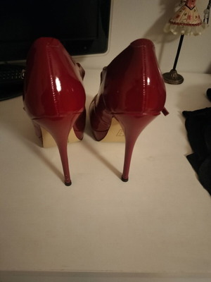 Γόβες Steve Madden κόκκινες νούμερο 40 σαν καινούργιο