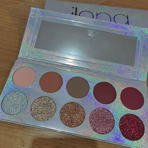 Eyeshadow palette new, unused