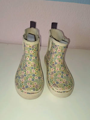H&M girls' boots size 27 like new beige with flowers