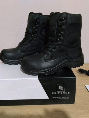 Military boots size 40 new