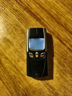 Nokia 8850 μεταχειρισμένη συσκευή για ανταλλακτικά χωρίς μπροστινό κάλυμμα