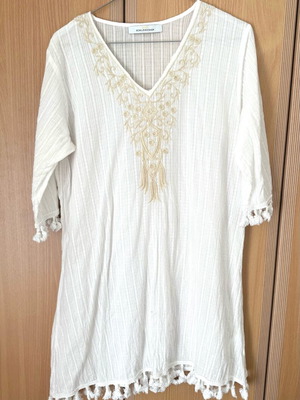 Boho style tunic Achilleas shop size M like new, white