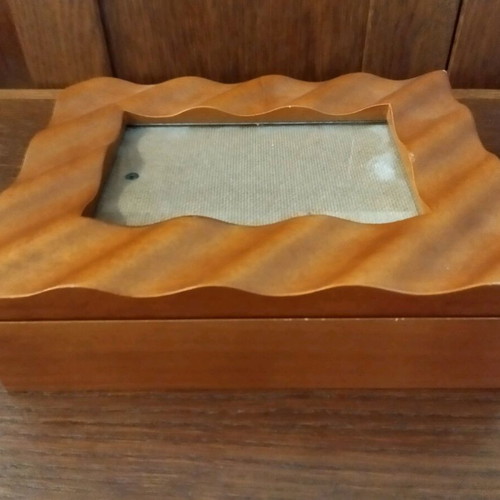 Wooden box like new with photo frame on top