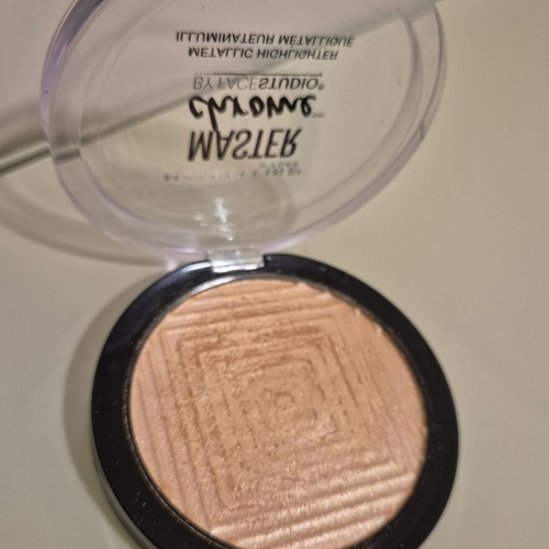 Maybelline Master Chrome Metallic Highlighter 100 Molten Gold nearly new
