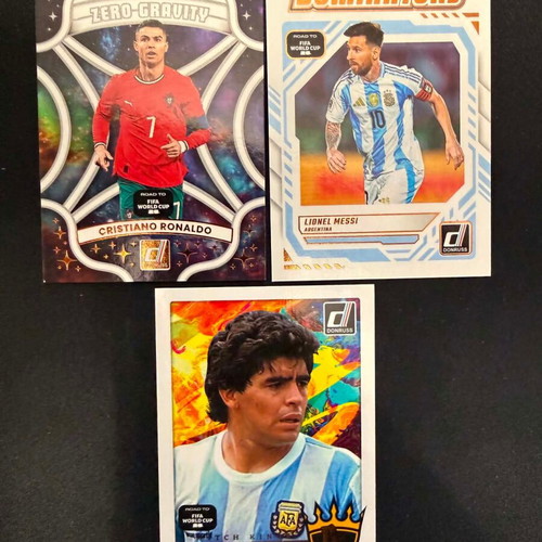 3 Cards Lot Maradona Pitch Kings Cristiano Ronaldo Zero Gravity Messi Dominators new