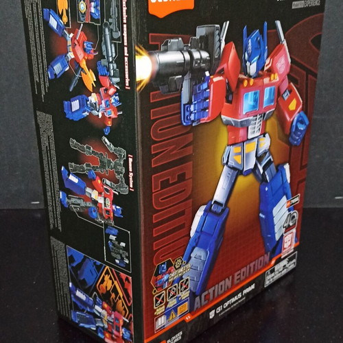 Hasbro Blokees Transformers G1 Optimus Prime Action Edition model kit new