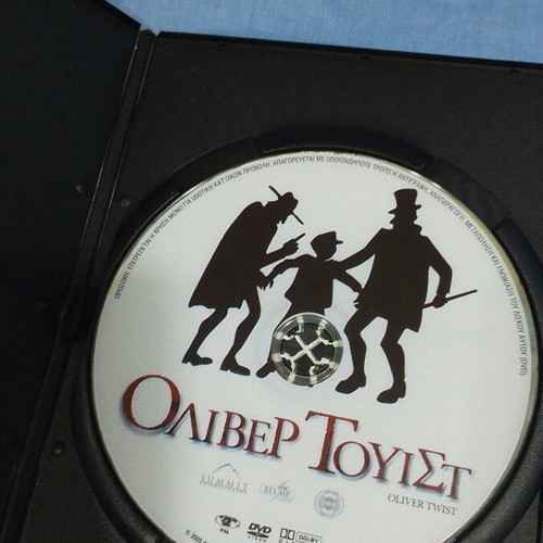 Oliver Twist DVD like new, drama with subtitles