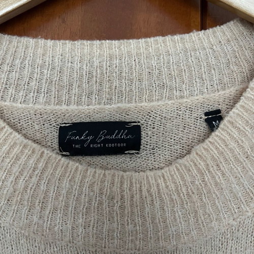 Funky Buddha women's sweater used, size M, powder color
