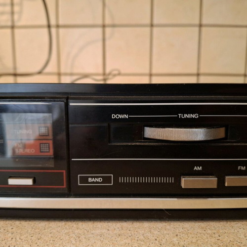 Sanyo JT 277 stereo tuner used, FM and AM