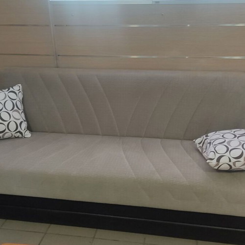 Living room set 6 pieces leather and fabric like new with storage and sofa bed