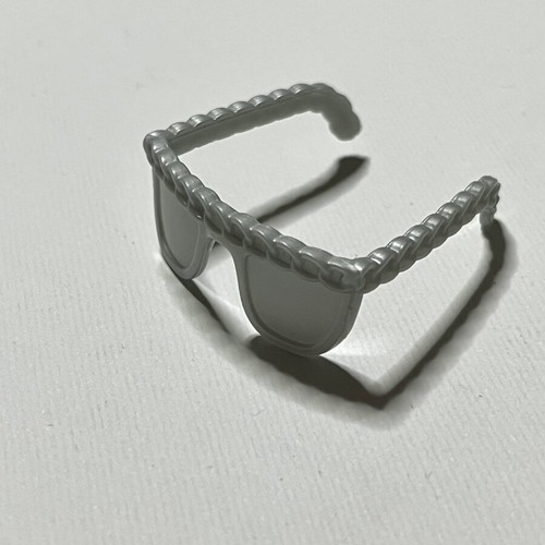 Spectra Vondergeist Monster High G1 doll glasses like new