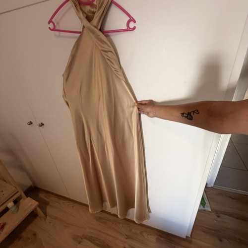 Gold maxi dress like new, size small, halter neck with back ribbon
