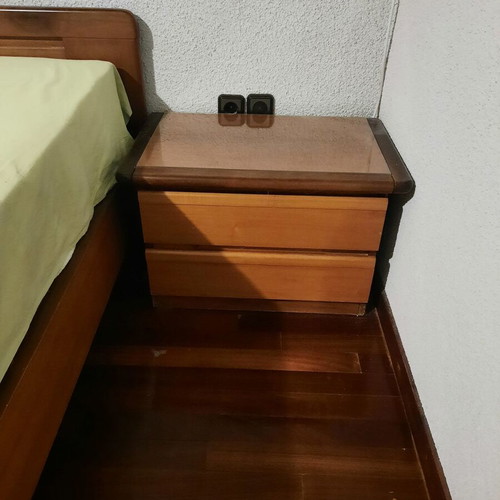 Pair of nightstands with glass surface like new