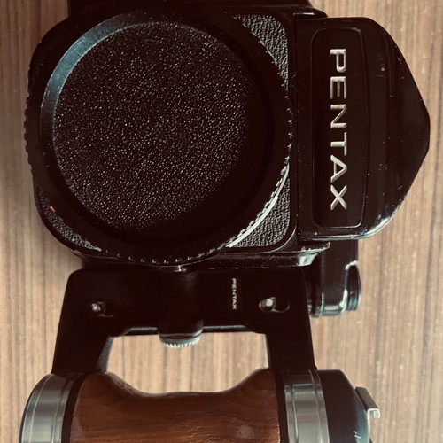 Pentax 67 TTL M/Up Body like new, excellent condition